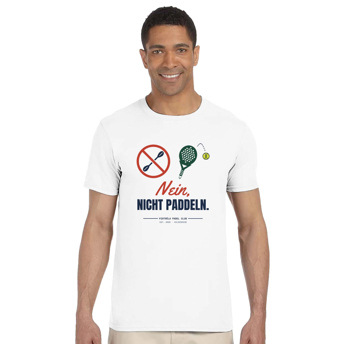 Weißes T-Shirt „Nein, nicht Paddeln“ von PISTRELA, getragen