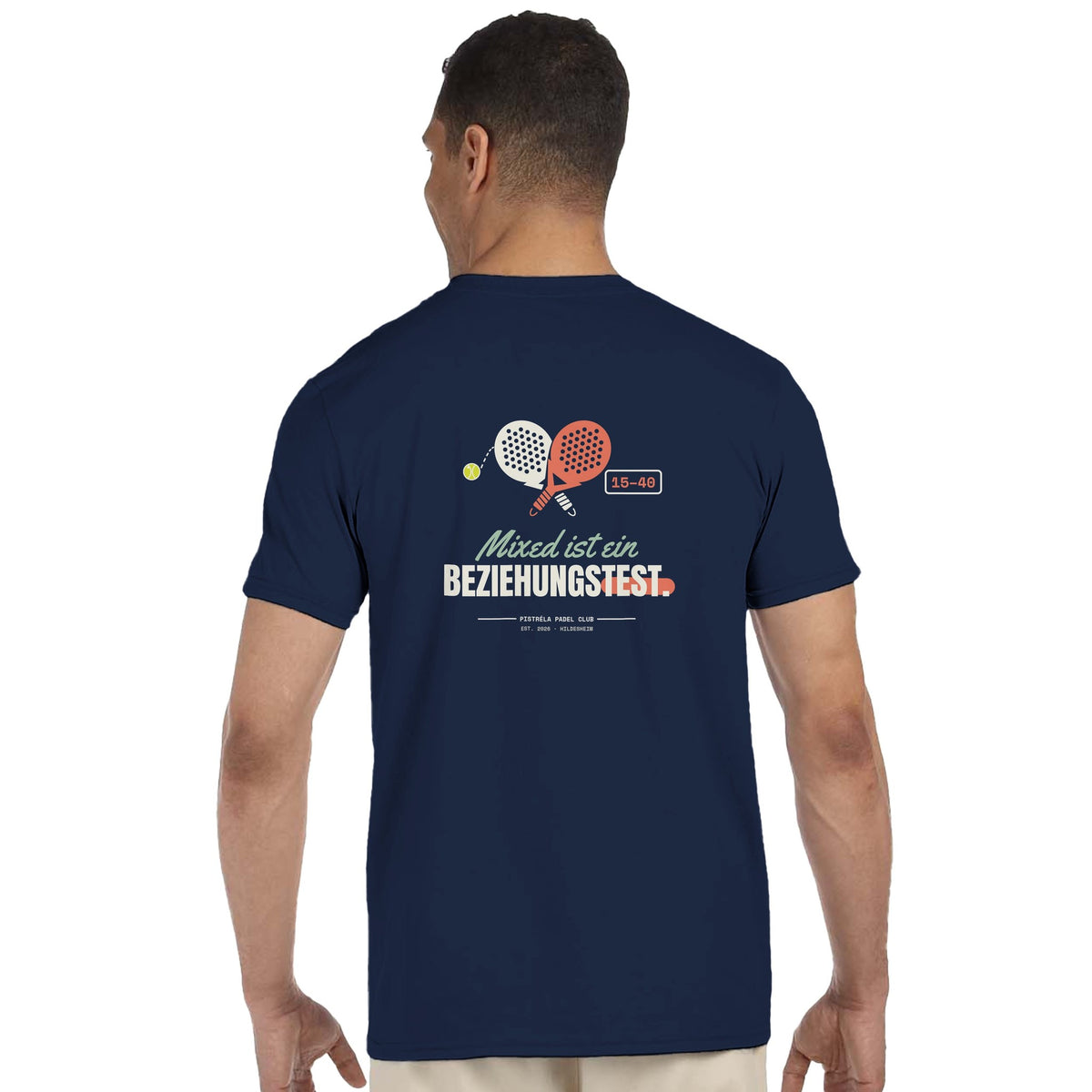 Mixed ist ein Beziehungstest – T-Shirt Rückendruck in Navy – getragen, Rückseite