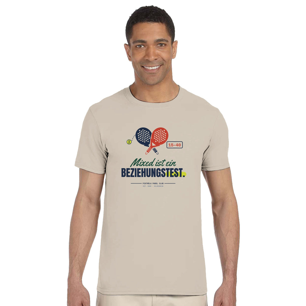 Mixed ist ein Beziehungstest – T-Shirt in Sand – getragen, Vorderseite
